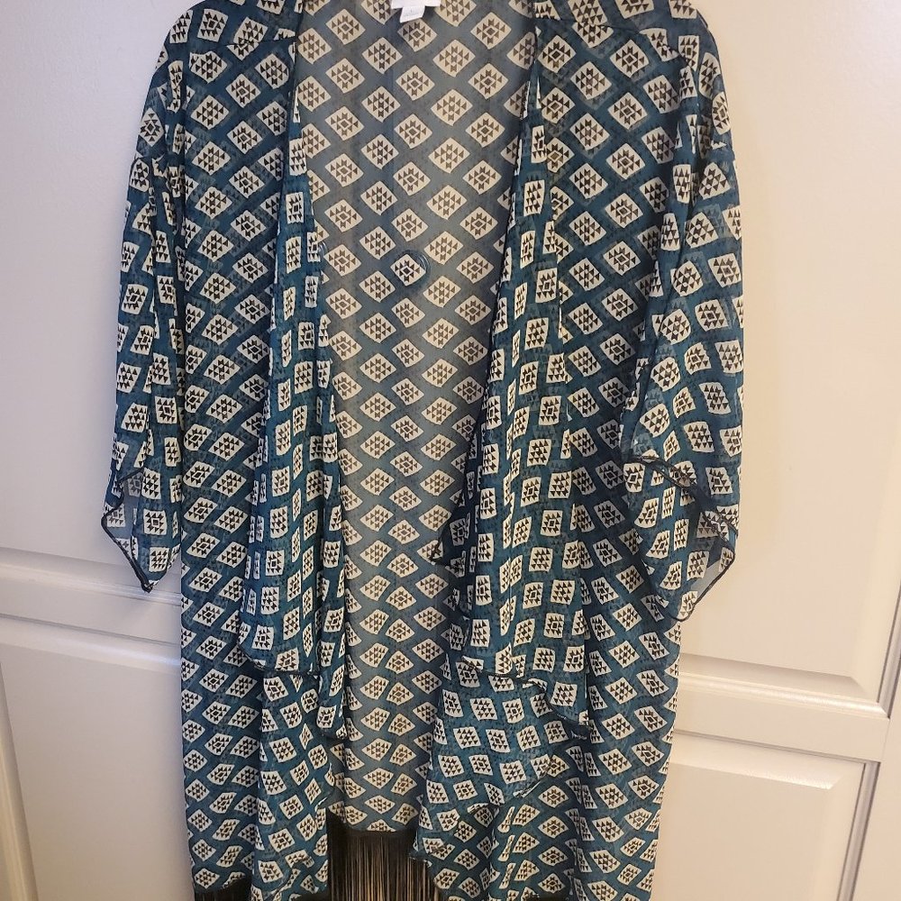 LuLaRoe Monroe Kimono w/ Fringe